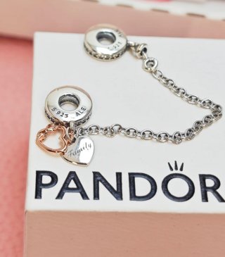 Pandora Charm Corazón Familia Plata y Oro