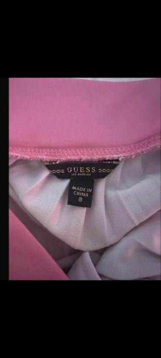Falda Guess rosa plisada