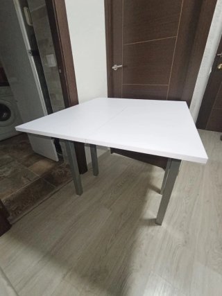 Mesa de cocina extensible blanca