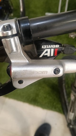 Bicicleta KTM de carbono 29”
