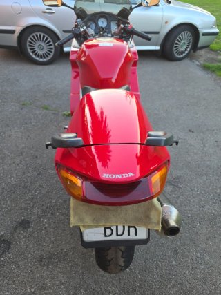 Honda VFR800FI 2001 Roja