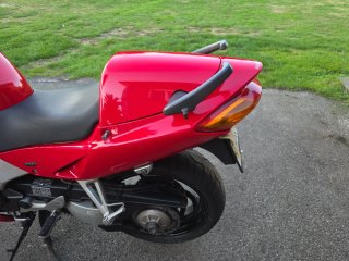 Honda VFR800FI 2001 Roja