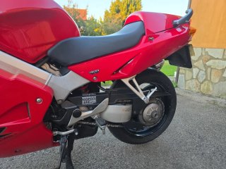 Honda VFR800FI 2001 Roja