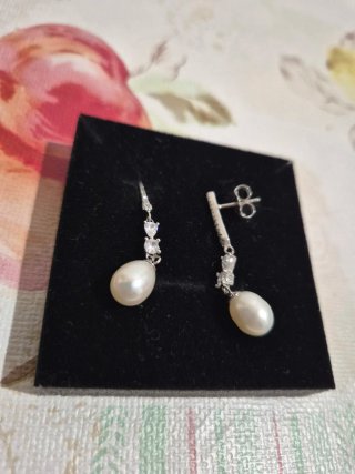Pendientes largos circonitas y perla