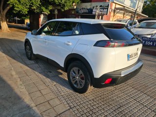 Peugeot 2008 HDI 110 cv Muy Buen estado año 2022