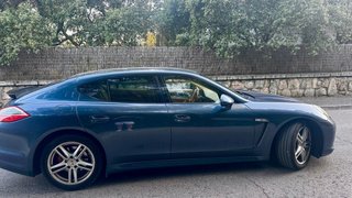 Porsche Panamera 4
