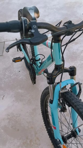 Bicicleta 24" Rockrider 500 REGALO Casco y Patines