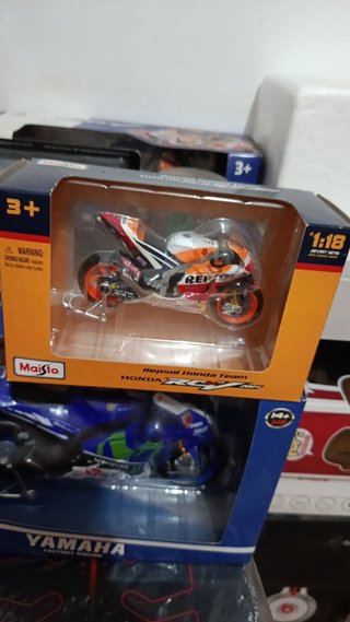 Maisto Moto RC213V Repsol Honda Team 1:18