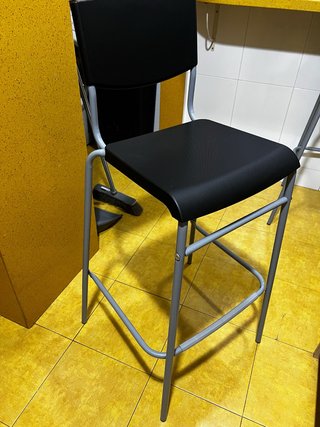 2 Taburetes de cocina negro y gris