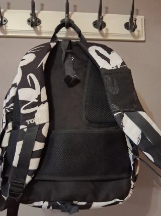 Mochila TOTTO floral negra y blanca