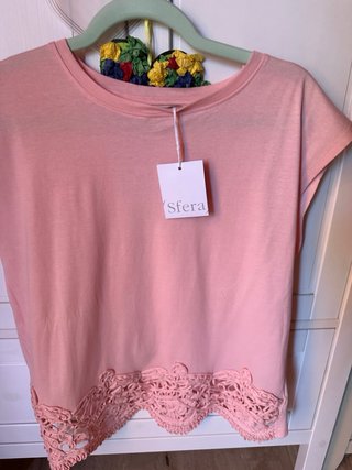 Camiseta rosa mujer con encaje