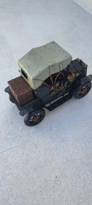Coche Antiguo Decorativo