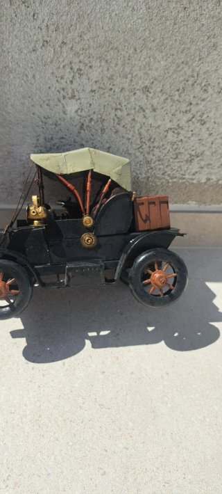Coche Antiguo Decorativo