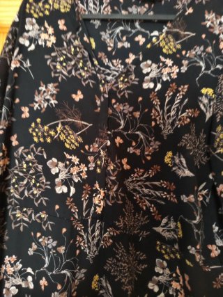 Vestido estampado floral negro