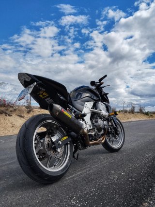 Kawasaki Z750