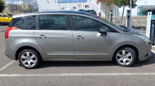 Peugeot 5008 2010