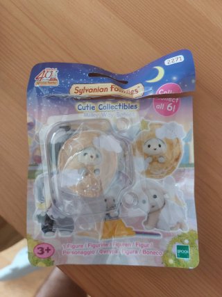 Sylvanian Families husky luna