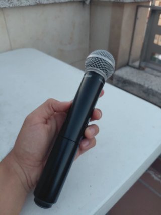 Micrófono Shure SM58 + Receptor BLX4R