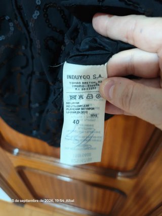 Top negro lentejuelas