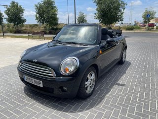 MINI Cooper Cabrio 2010