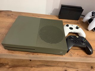 Xbox One S 1TB Verde Militare