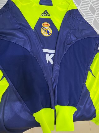 Camiseta original Real Madrid CF Casillas firmada