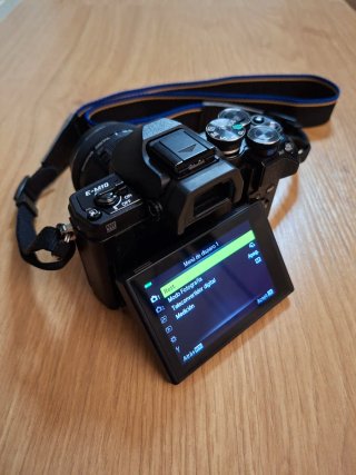 Olympus OM-D E-M10 Mark IIIs