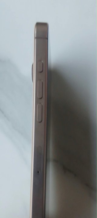 iPhone 16 Pro 256 GB Oro - 90% Batería