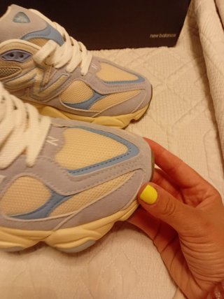 Zapatillas New Balance 9060 Talla 40