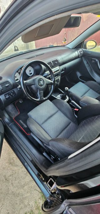 SEAT Leon 2004