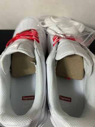 Nike Air Force 1 x Supreme