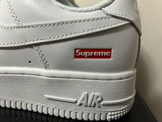 Nike Air Force 1 x Supreme