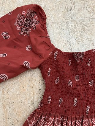 Vestido largo estampado bandana rojo