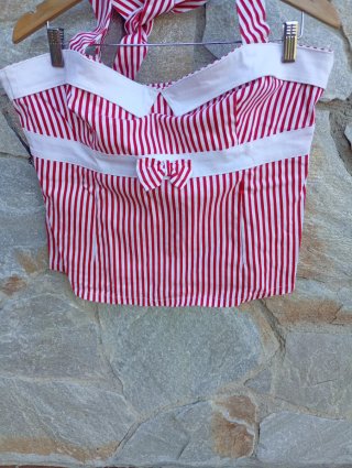 Top Pin-up Colectif Rayas Rojas y Blancas