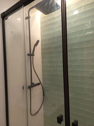 Albañilería y fontanería en general