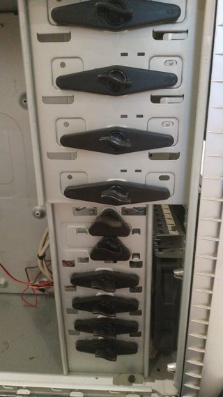 Caja PC ATX Thermaltake Soprano VX Negra