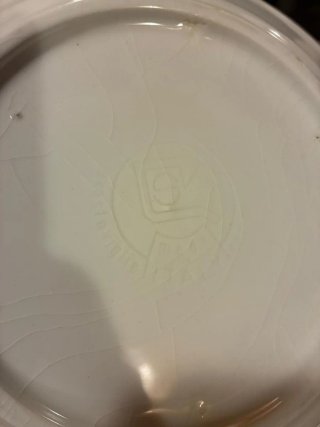 Piatto in ceramica con fiori rosa