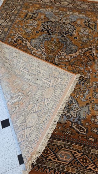 ALFOMBRA VINTAGE DE LANA ORIENTAL - 250 × 200 CM