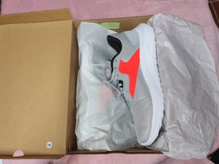 Zapatillas Reebok Gris y Rojo Talla 44