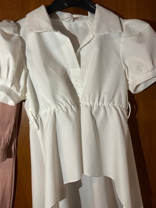 Completo pantalone rosa camicia bianca