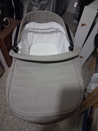 Capazo y silla para bebé foppapedretti