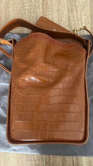 Bolso Balenciaga Tool 2.0 North-SS Marrón