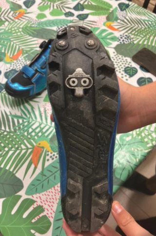 Calas MTB Azul Metálico talla 45