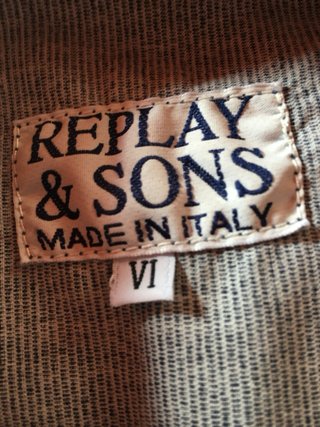 Ampio vestito in velluto blu slavato senza maniche
