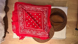 2 Sombreros Cowboy y 6 Pañuelos Rojos