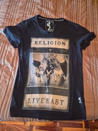 Camiseta Religion Negra Talla M