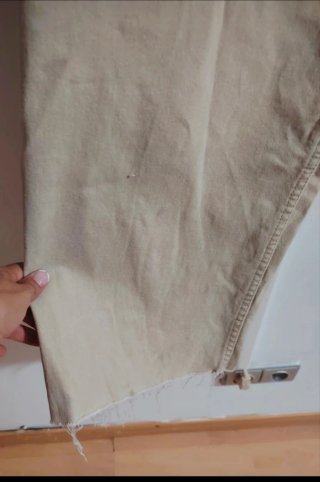 Tejano ancho beige cintura alta bajo deshilachados