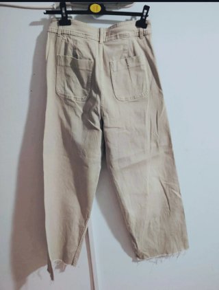 Tejano ancho beige cintura alta bajo deshilachados