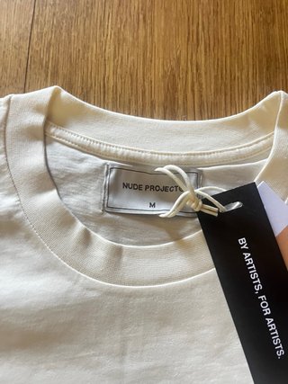 T-shirt Nude Project Bege