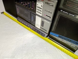 Radio Philips D8878 - Radio y Aux Lanzado en 1988.